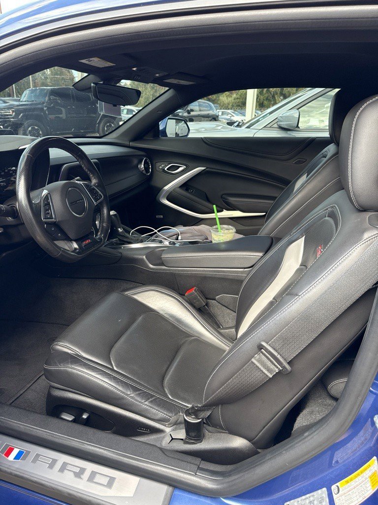 Used 2019 Chevrolet Camaro SS RWD image 5