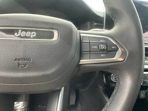 Used 2024 Jeep Compass Latitude AWD/4WD image 20