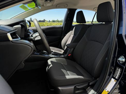Certified 2026 Toyota Corolla LE FWD image 9
