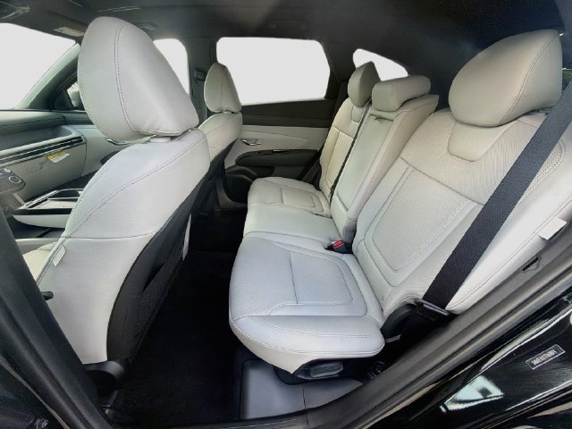 Certified 2026 Hyundai Tucson Limited FWD image 27