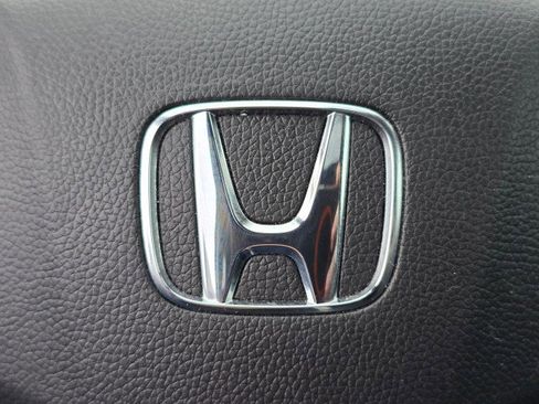 Used 2020 Honda HR-V Touring image 39