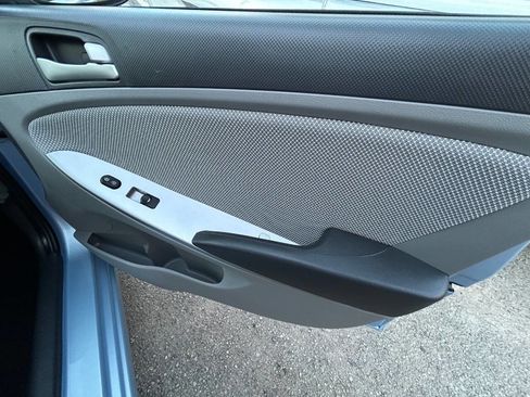 Used 2014 Hyundai Accent GS image 23