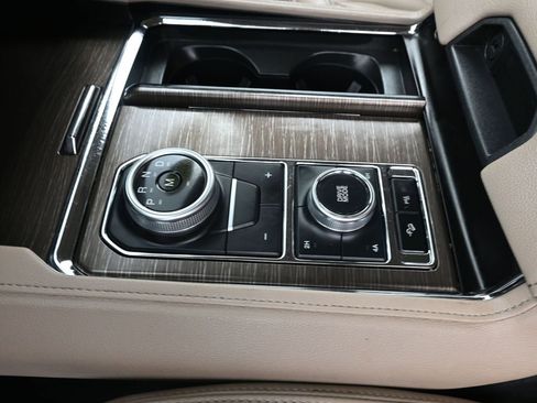 Used 2024 Ford Expedition Max Limited image 34