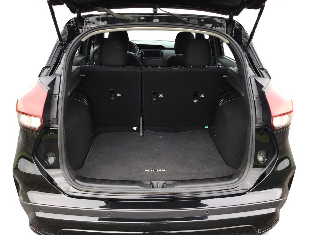 Used 2024 Nissan Kicks SR FWD image 13