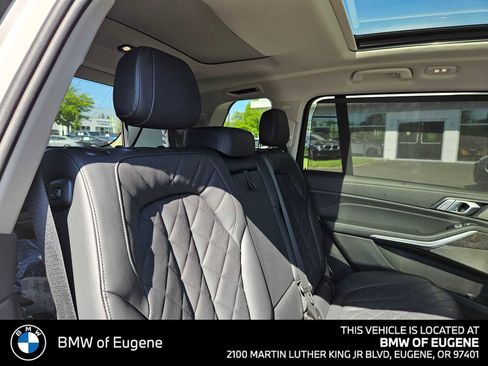 Used 2025 BMW X7 xDrive40i w/ Executive Package AWD/4WD image 16