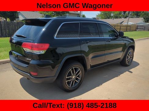 Used 2018 Jeep Grand Cherokee Laredo AWD/4WD image 10