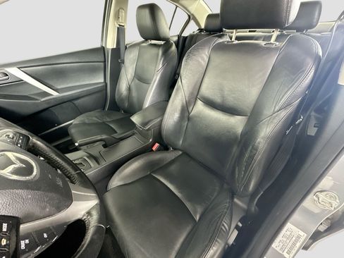 Used 2012 MAZDA MAZDA3 i Grand Touring w/ Tech Pkg image 19