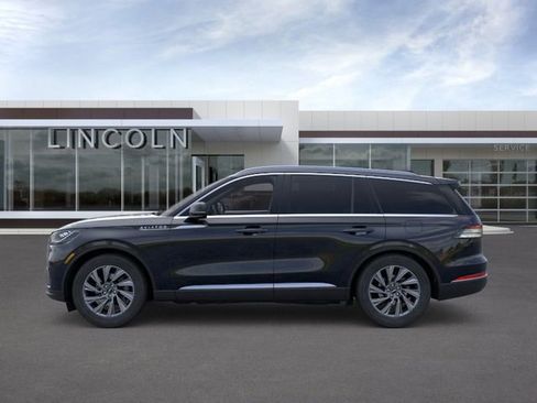 New 2026 Lincoln Aviator AWD image 3