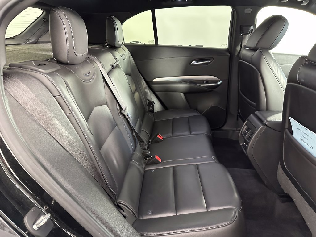 Used 2019 Cadillac XT4 Premium Luxury AWD/4WD image 17