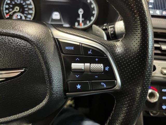 Used 2025 Genesis G70 2.5T RWD image 24