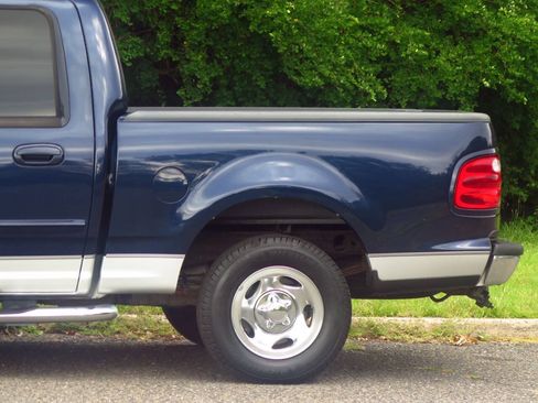 Used 2003 Ford F150 XLT RWD image 23