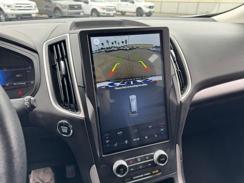 Used 2024 Ford Edge SEL image 28