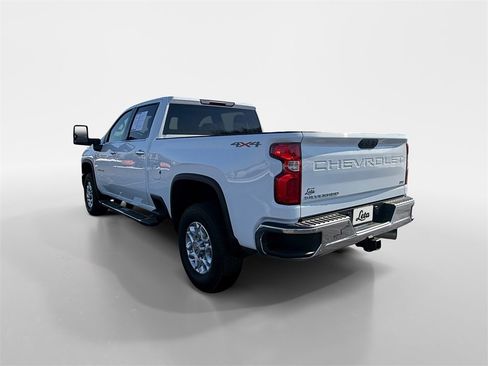 Used 2024 Chevrolet Silverado 2500 LTZ image 6