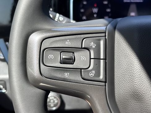 New 2026 Chevrolet Silverado 2500 ZR2 w/ LPO, Dark Essentials Package AWD/4WD image 32