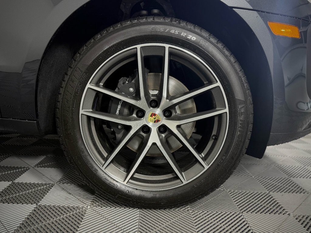 Certified 2026 Porsche Macan AWD/4WD image 19