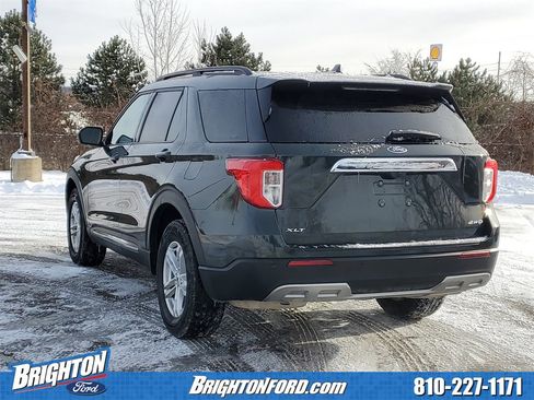 Used 2023 Ford Explorer XLT w/ Equipment Group 202A image 3