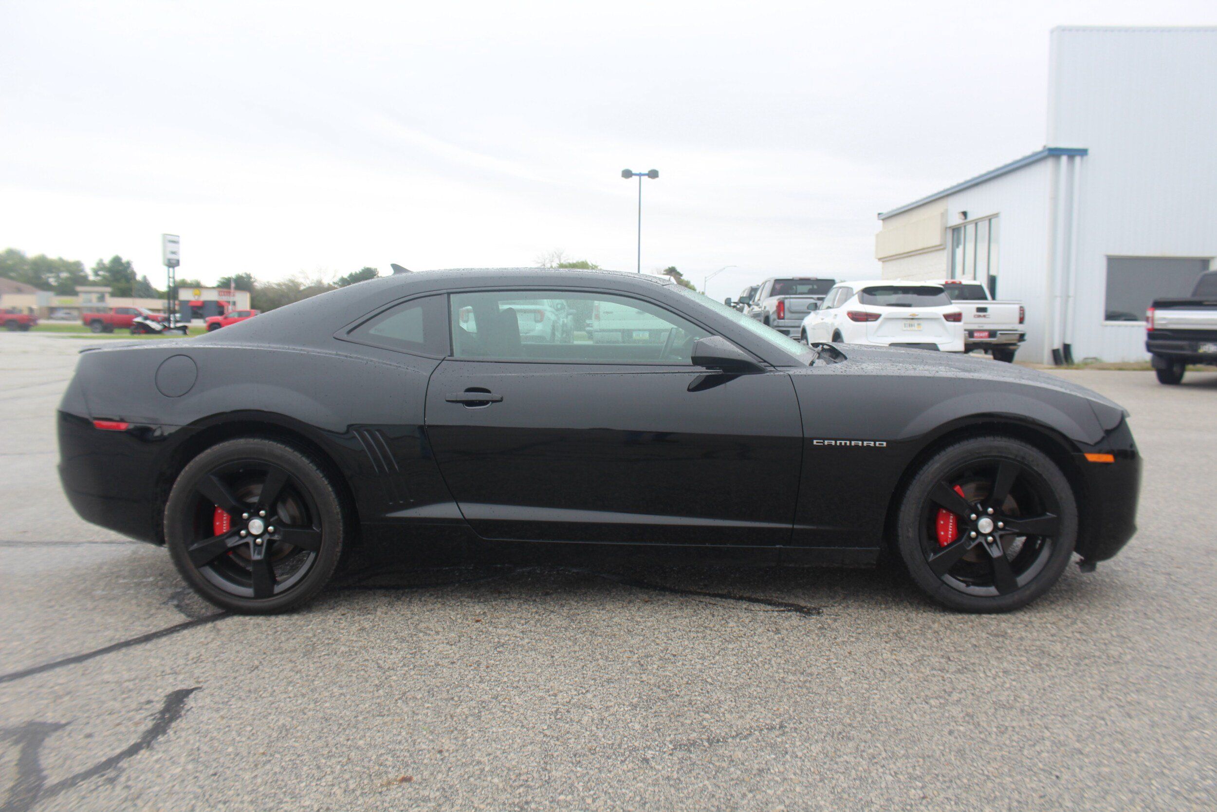 Used 2010 Chevrolet Camaro LT w/ RS Package RWD image 4