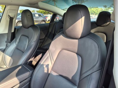 Used 2023 Tesla Model 3 Standard Range RWD image 15