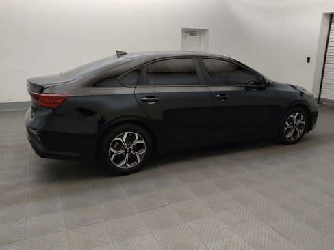 Used 2019 Kia Forte LXS FWD image 10