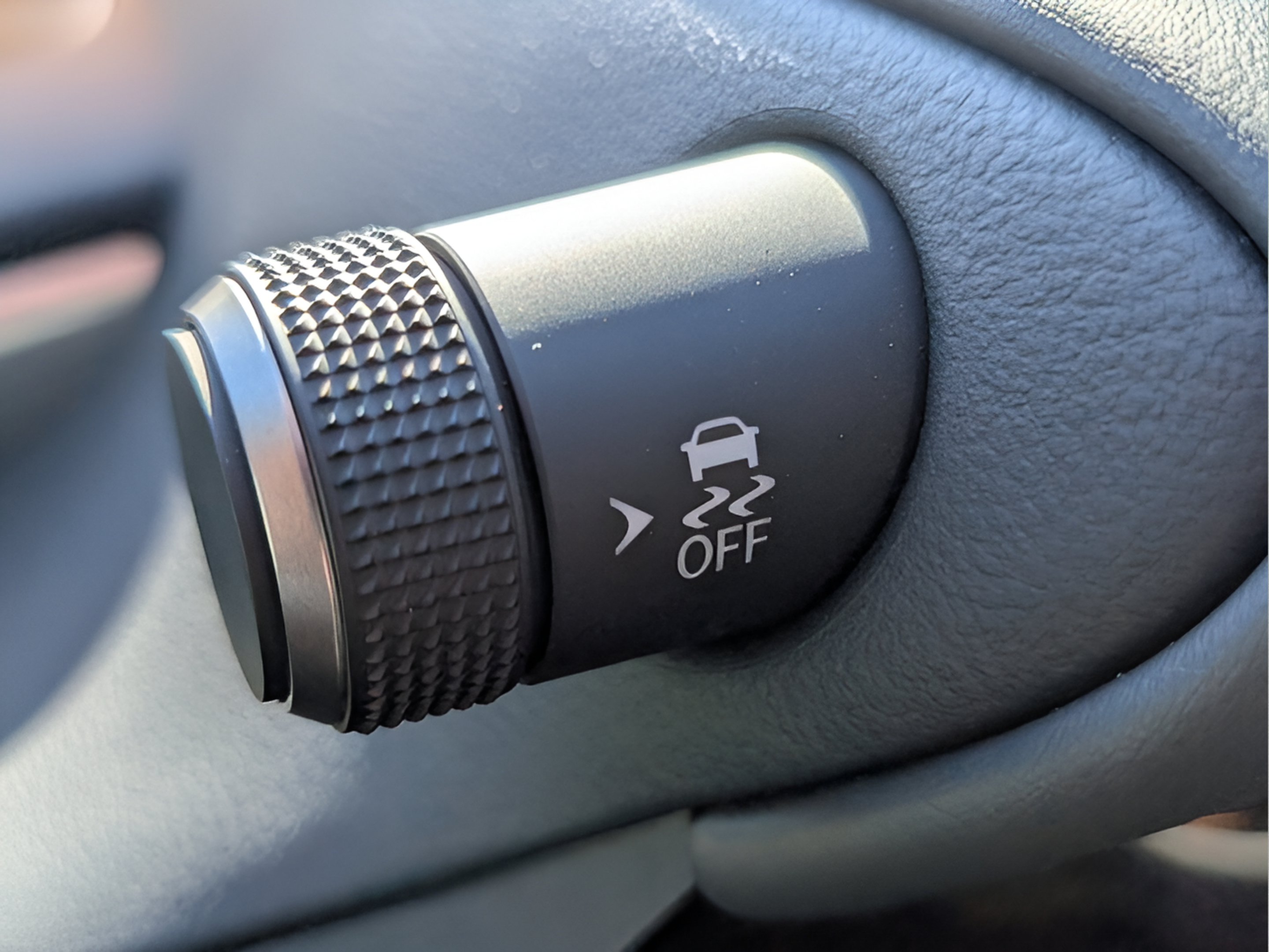 Used 2024 Lexus ES 350 F Sport w/ Accessory Package (Z2) FWD image 27