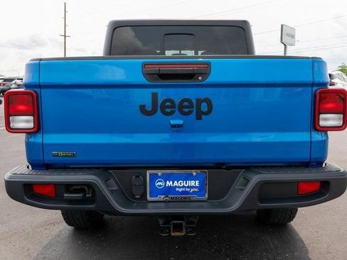Used 2022 Jeep Gladiator Sport AWD/4WD image 7