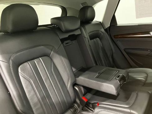 Used 2018 Audi Q5 2.0T Premium Plus w/ Premium Plus Package image 38