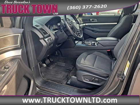 Used 2017 Ford Explorer XLT w/ Equipment Group 201A image 17