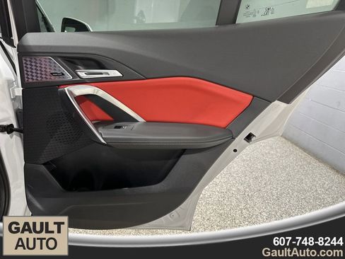 Certified 2025 BMW X2 xDrive28i image 18