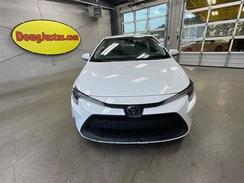 Used 2022 Toyota Corolla LE FWD image 8