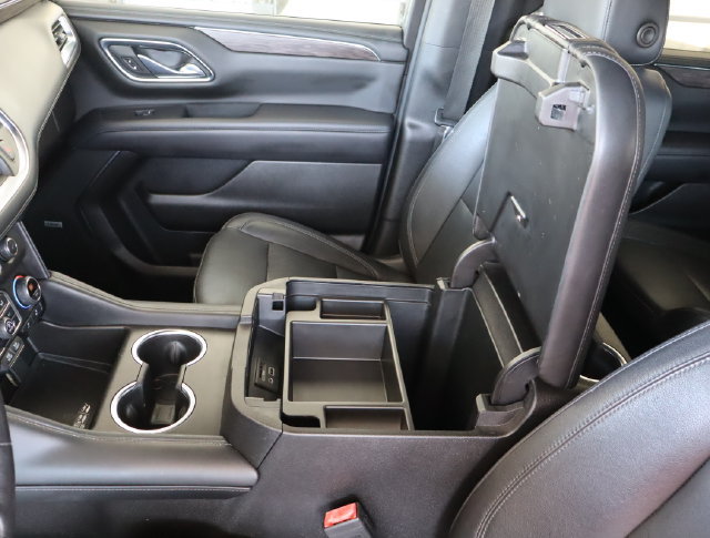 Used 2021 Chevrolet Suburban Z71 w/ Luxury Package AWD/4WD image 40