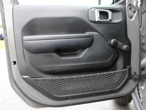 Used 2021 Jeep Wrangler Unlimited Sport AWD/4WD image 15