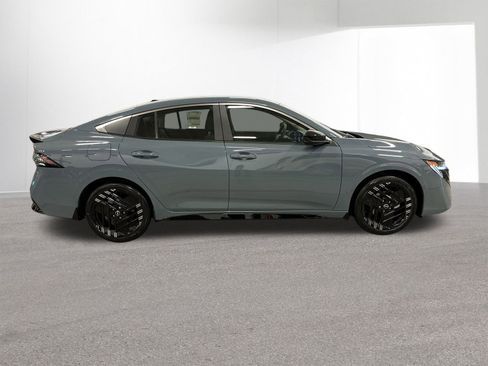 New 2026 Nissan Sentra SR w/ Floor Mat Package image 35