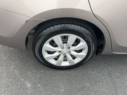 Used 2016 Toyota Corolla LE FWD image 6