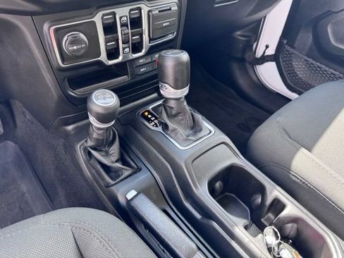 Used 2023 Jeep Wrangler Unlimited w/ Cold Weather Group AWD/4WD image 29