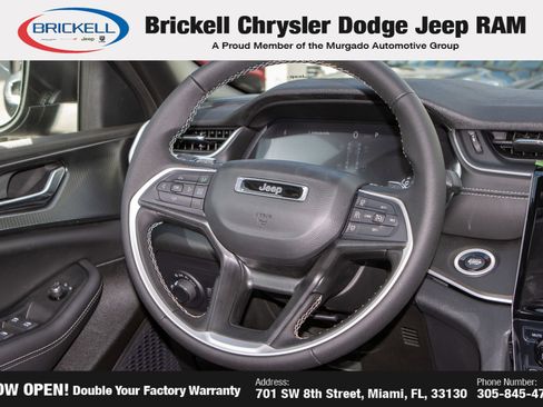 New 2025 Jeep Grand Cherokee Laredo image 20