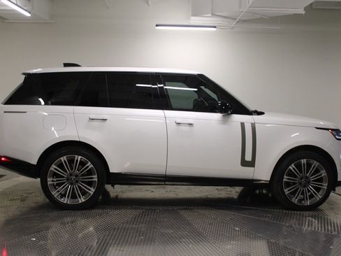Certified 2023 Land Rover Range Rover SE AWD/4WD image 8