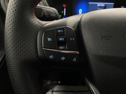 Used 2025 Ford Escape ST-Line AWD/4WD image 16