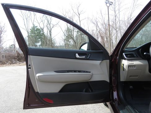 Used 2016 Kia Optima LX w/ LX Convenience Package image 9