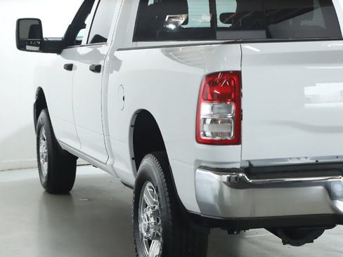 Used 2024 RAM 2500 Tradesman w/ Chrome Appearance Group AWD/4WD image 43