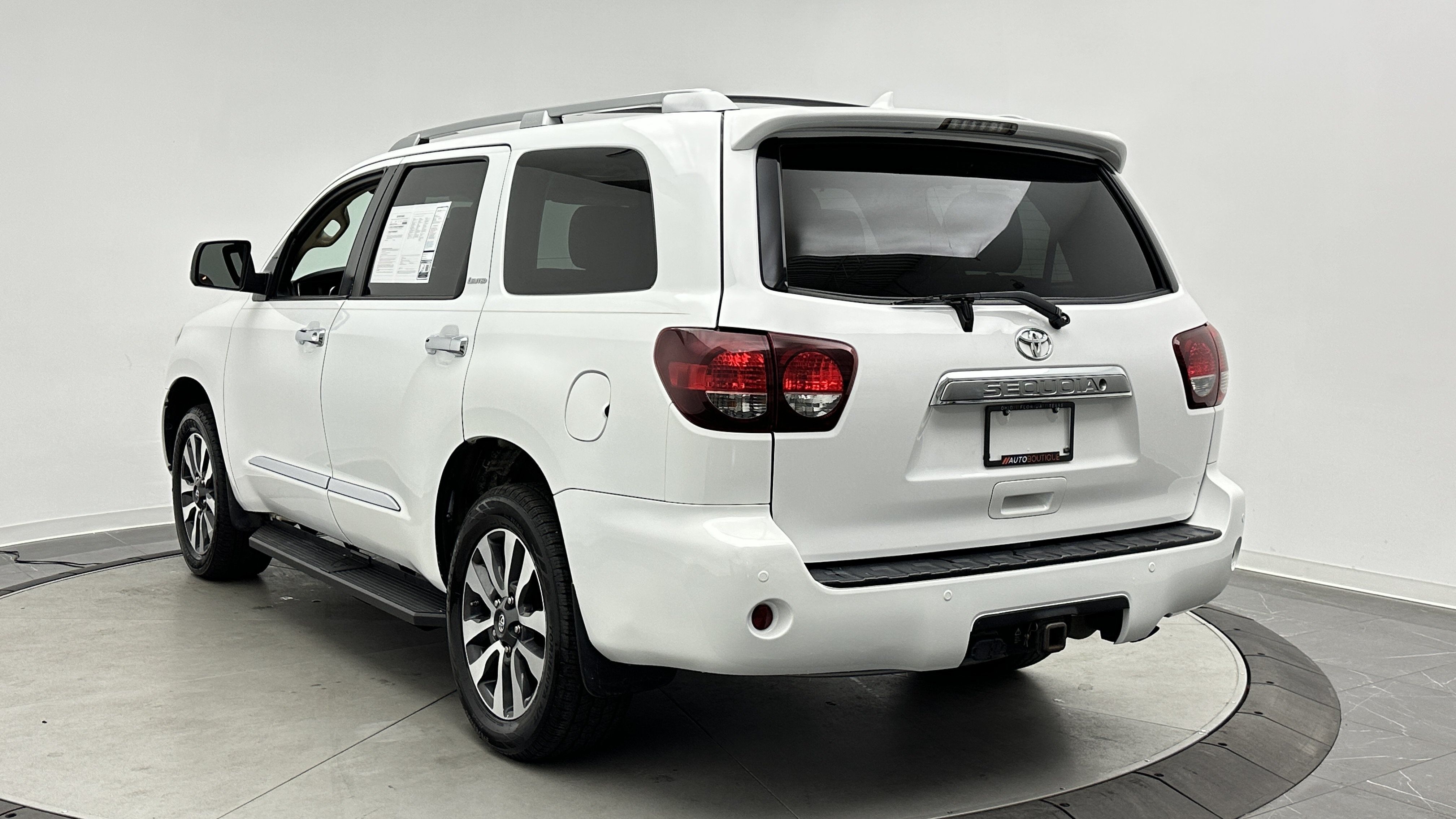 Used 2018 Toyota Sequoia Limited w/ Safety & Convenience Package RWD image 7
