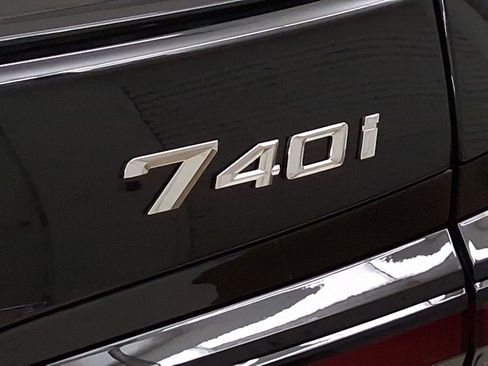New 2026 BMW 740i w/ Premium Package image 20