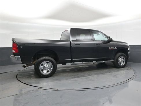 Used 2018 RAM 2500 Tradesman w/ Chrome Appearance Group image 3