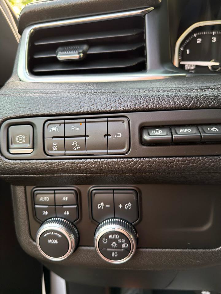 Used 2021 GMC Yukon Denali AWD/4WD image 24