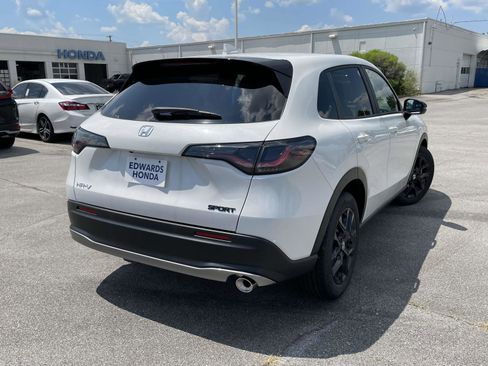 New 2025 Honda HR-V Sport image 22