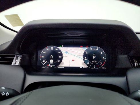 Certified 2022 Land Rover Discovery Sport SE image 20