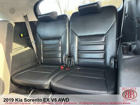 Used 2019 Kia Sorento EX w/ EX Premium Package image 13
