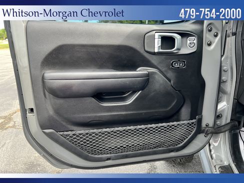 Used 2021 Jeep Gladiator Rubicon AWD/4WD image 17