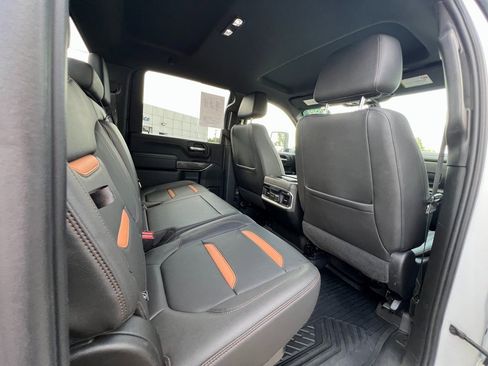 Certified 2022 GMC Sierra 2500 AT4 w/ Snow Plow Prep/Camper Package image 38