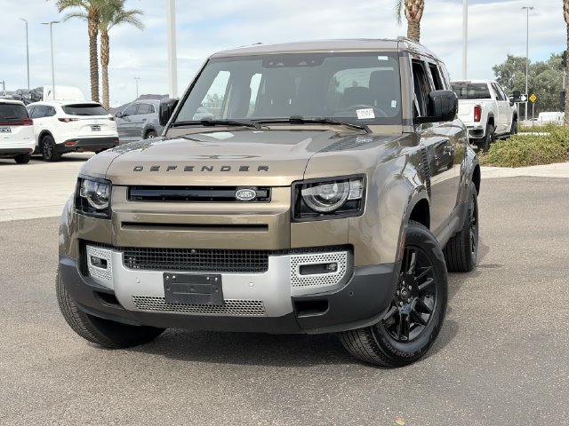 Used 2025 Land Rover Defender 110 S AWD/4WD image 3
