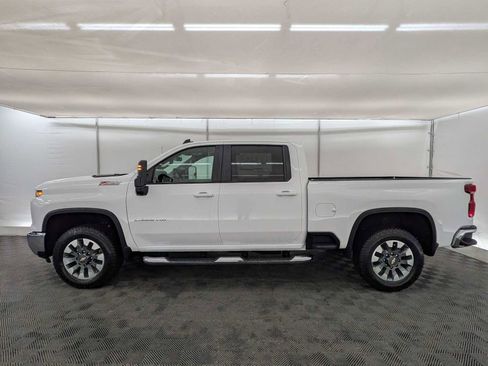 New 2026 Chevrolet Silverado 2500 LT image 3